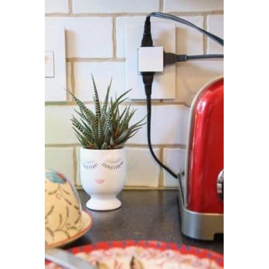 15Amp 1-Gang Pop-Out Outlet in White With Matching Wall Plate, ARPTR151GW2WP
