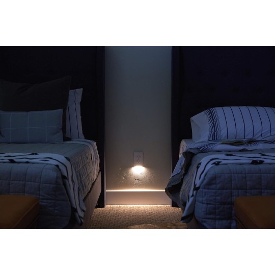 6 Pack GuideLight 2 for Outlets [for Standard Decor, Not GFCI outlets] - Night Light - Electrical Outlet Wall Plate with LED Night Lights - Automatic On/Off Sensor - (Décor, White)